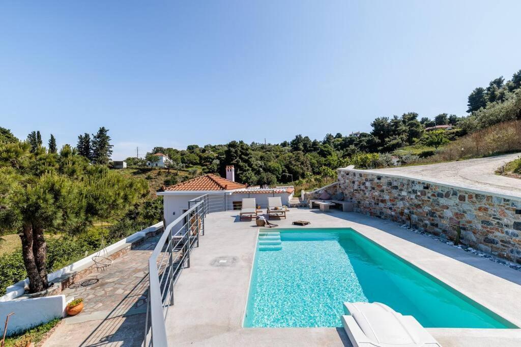 Villa Koukounaria Skopelos Town Exterior photo
