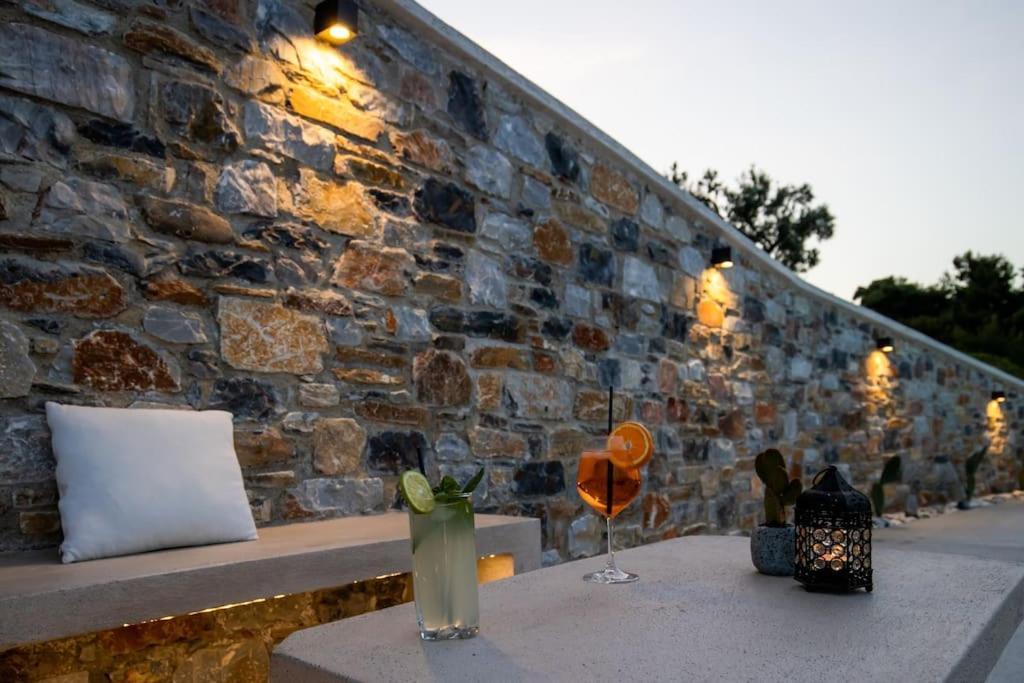 Villa Koukounaria Skopelos Town Exterior photo