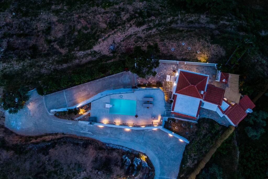 Villa Koukounaria Skopelos Town Exterior photo